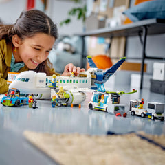 LEGO City Luggage Bus and minifigures completing airport ground crew setup