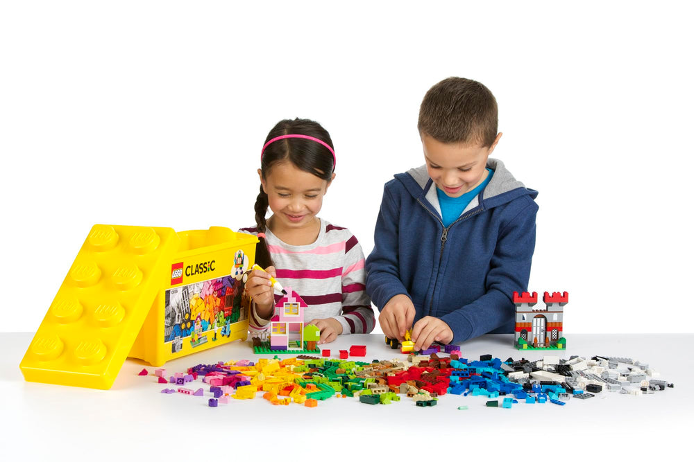 LEGO Classic 10698 tires and rims for vehicle scenes