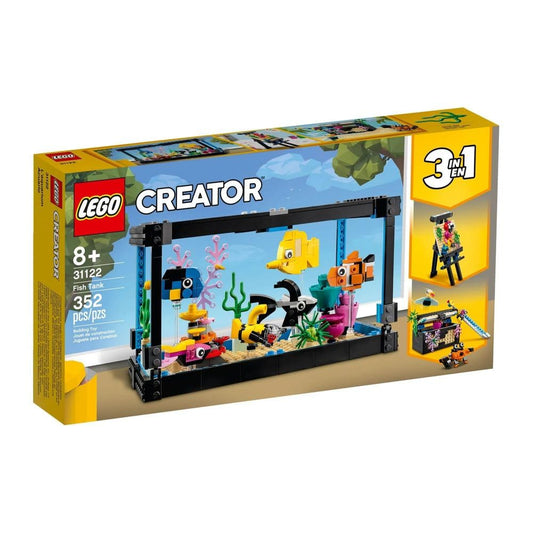 LEGO Creator Fish Tank 31122 front view shows a display-ready aquarium build.