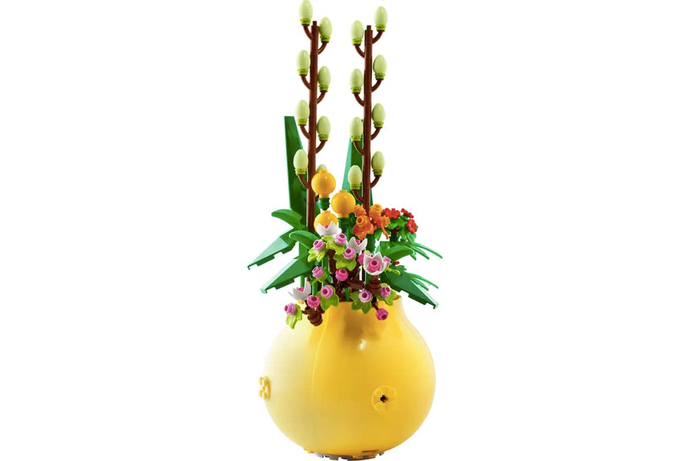 LEGO Flower Pot 40588 front view highlights the planter's elegant home decor.