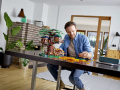 LEGO Ideas Tree House 21318 interior master bedroom detail supports imaginative play
