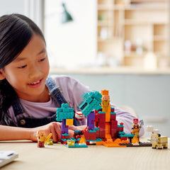 LEGO Minecraft Rockfall feature recreates perilous terrain and thrills.