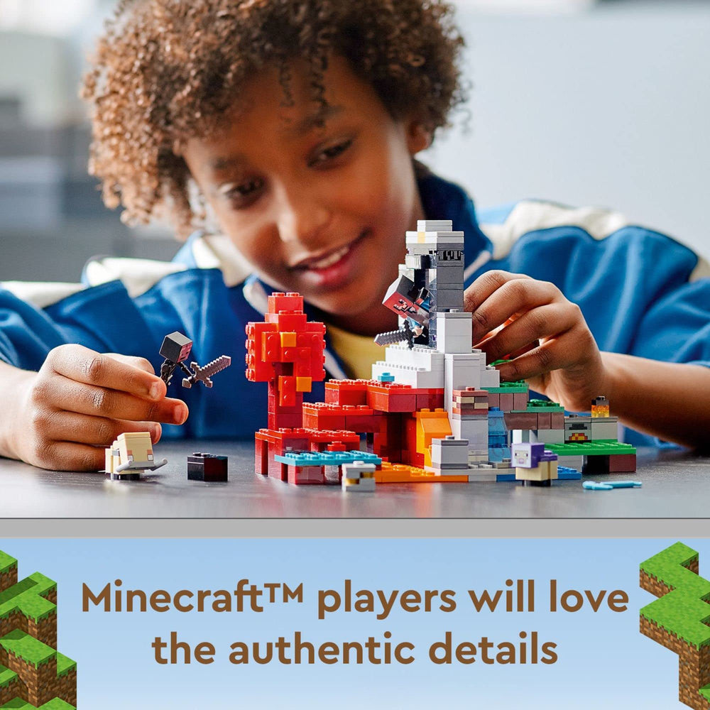 LEGO Minecraft 21172 netherite armor crafting fuels customization and build variety.