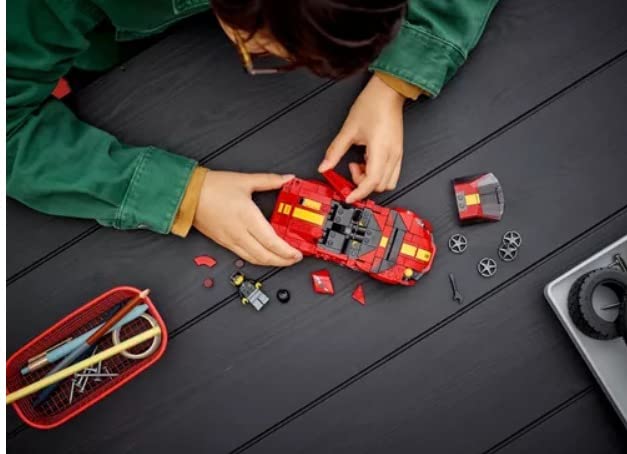 LEGO Speed Champions Ferrari 812 Competizione rear view highlights design details.