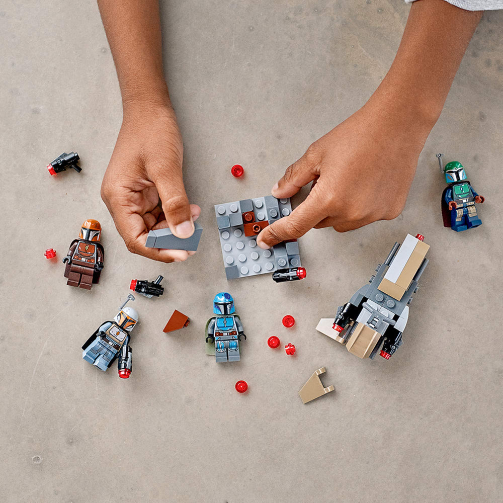 LEGO Star Wars Mandalorian Instructions PLUS app aids step-by-step viewing.