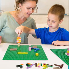 Lekebaby Classic baseplates in blue for stacking and creative layouts