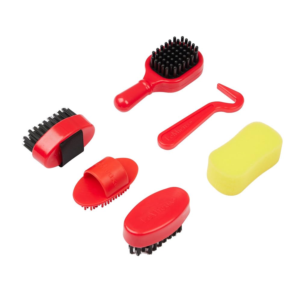 LeMieux Toy Pony Ember curry comb ideal for surface cleaning during pretend grooming