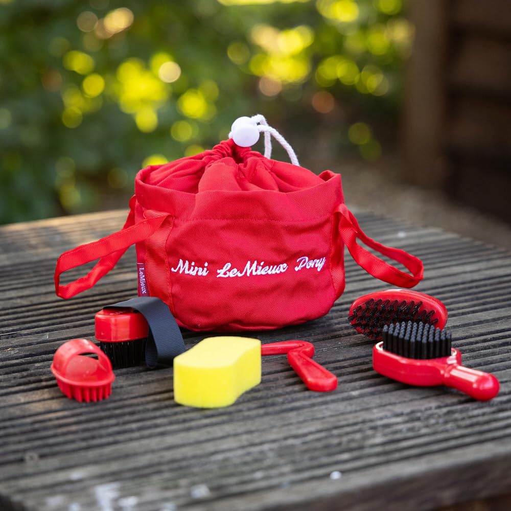 LeMieux Toy Pony Ember sponge turns pretend baths into fun, sudsy play