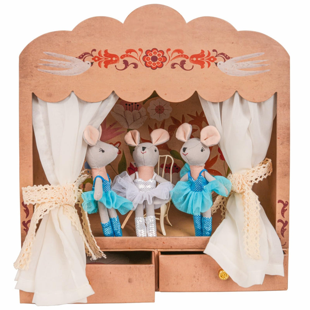 LEVLOVS Travel Mice in camper packaging highlighting gift-ready presentation