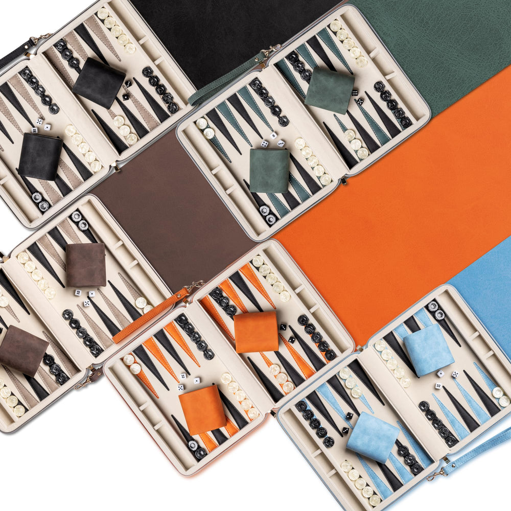 Lingle Backgammon metal zipper secures the set during travel.
