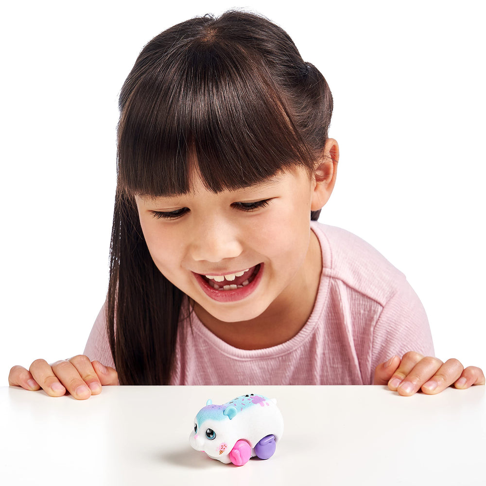 Little Live Pets Lil' Hamster Sprinkz, a perfect kids' gift.