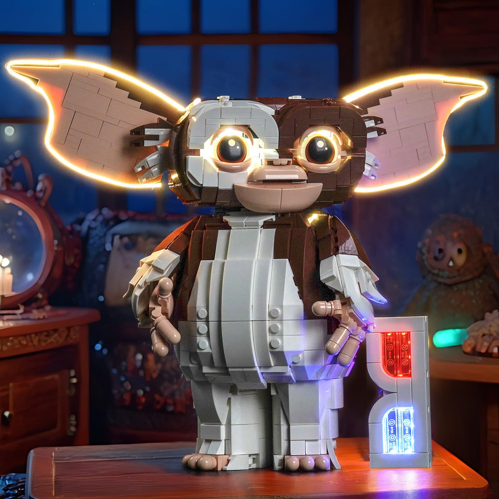 Locolee LED copper wires illuminate the model for vivid, even lighting.