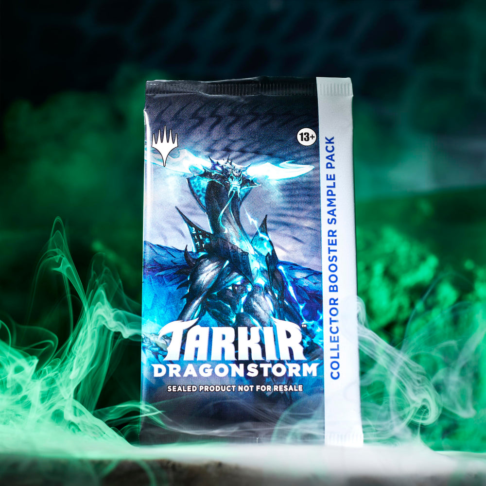 Magic: The Gathering Tarkir Temur Roar deck box for organized storage.