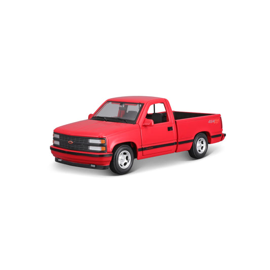 Maisto 1:24 Chevrolet 454 SS red die-cast close-up showing premium finish and detail