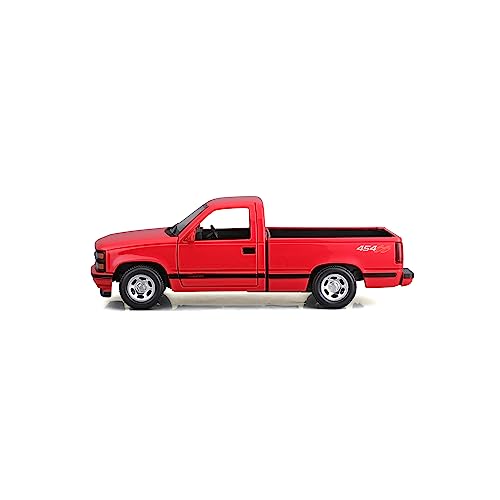 Maisto 1:24 Chevrolet 454 SS red open doors reveal interior craftsmanship