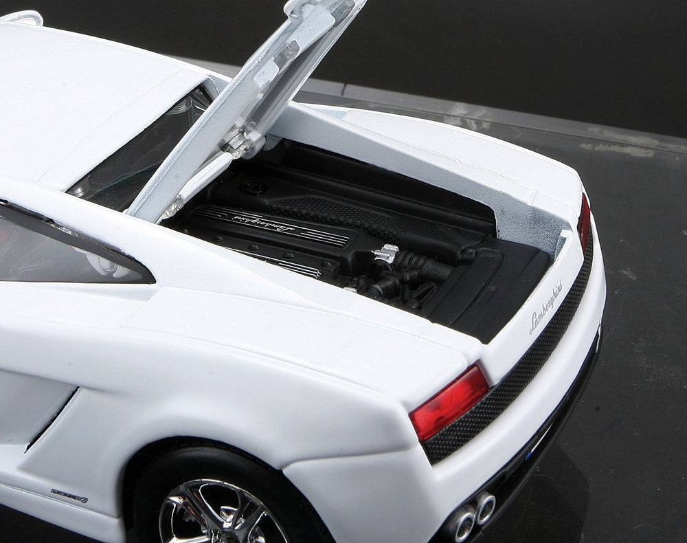 Maisto Lamborghini Gallardo assembly line open parts detail for hands-on hobbyists.