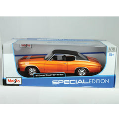 Maisto Chevelle die-cast body provides durable collectible quality.