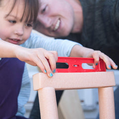 MALUVRIAN STEAM learning kit supports math, engineering, and art.