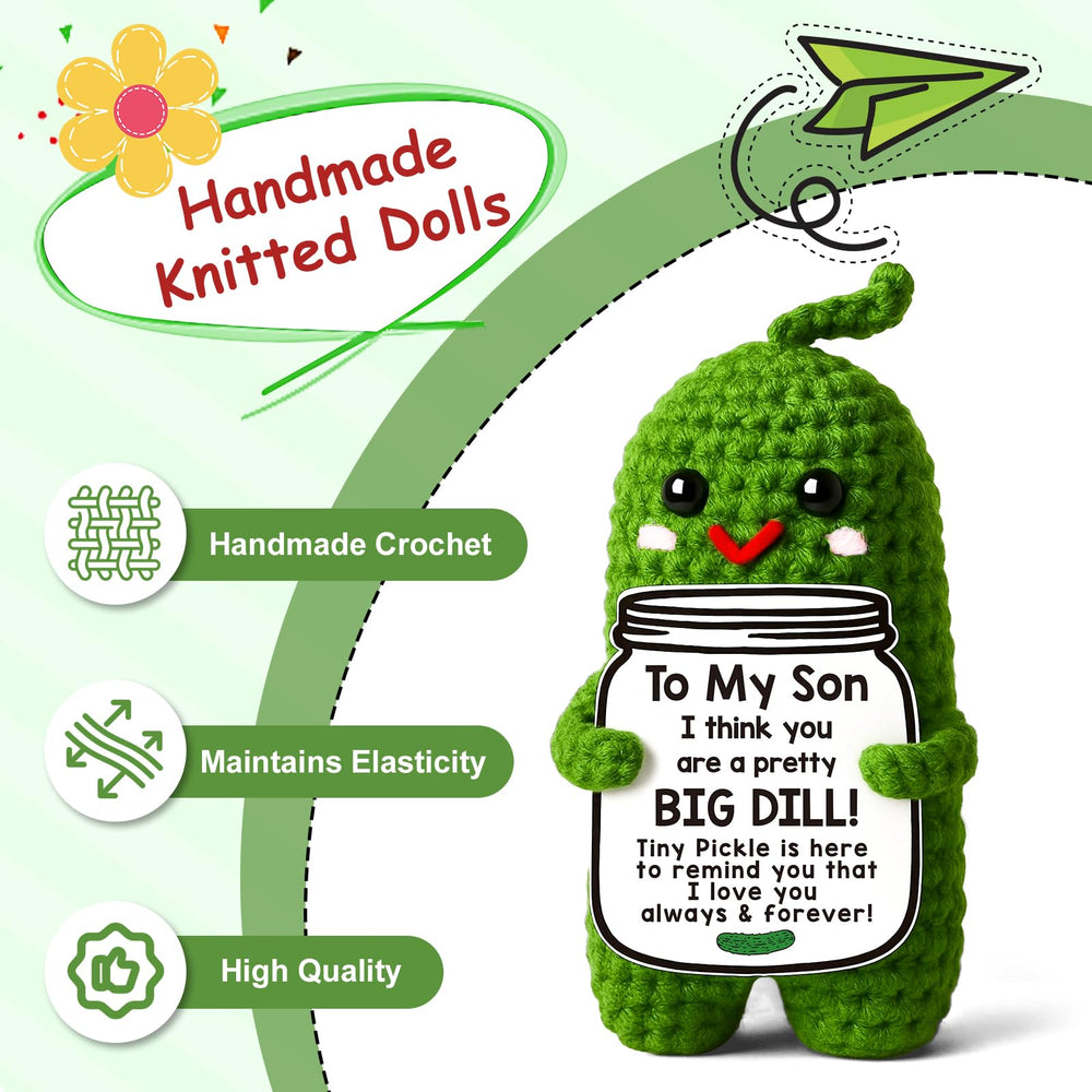 MAMAGIFTREE son gift from mom dad pickle celebrates family with a cozy keepsake.