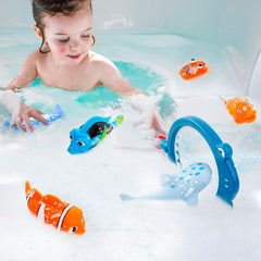 Masagotti no-hole bath toy seahorse encourages imaginative play during bath
