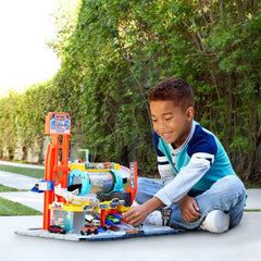 Matchbox See-through tunnel shows dirty, soapy, and clean outcomes for imaginative play