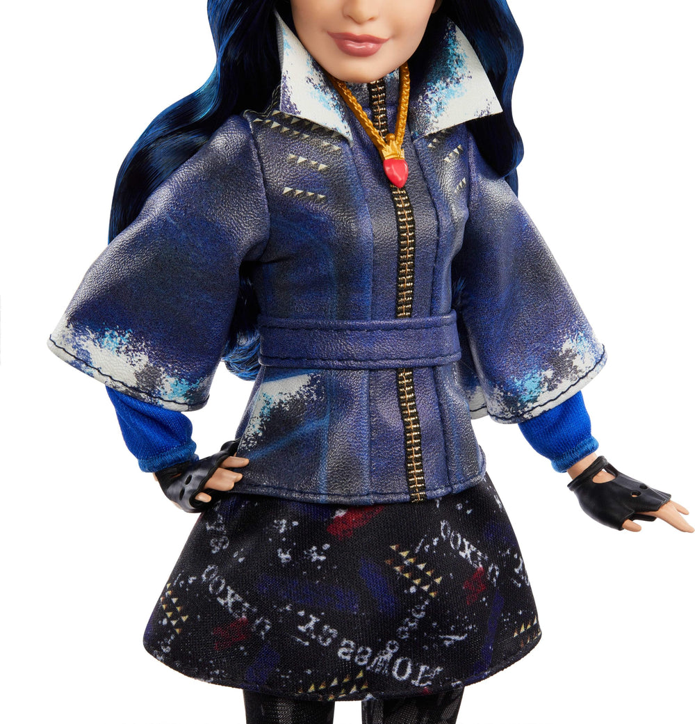 Mattel Descendants Evie bendable joints, poseable for dynamic scene recreations.