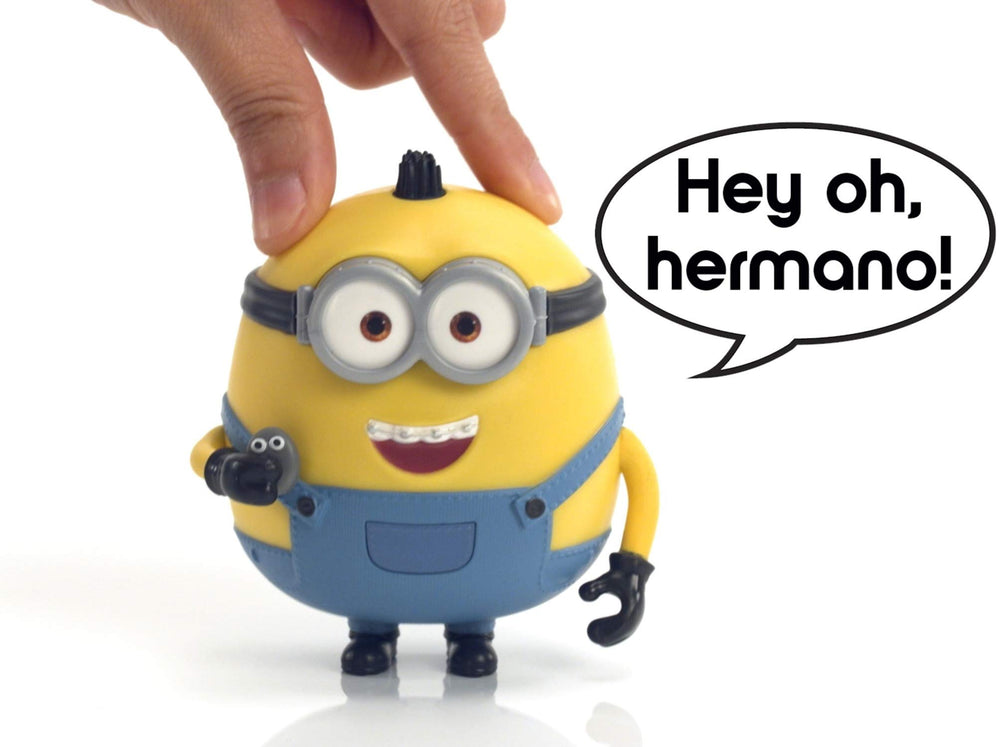 Mattel Minions Sing ’N Babble Otto interacts with other Minions for lively conversations.
