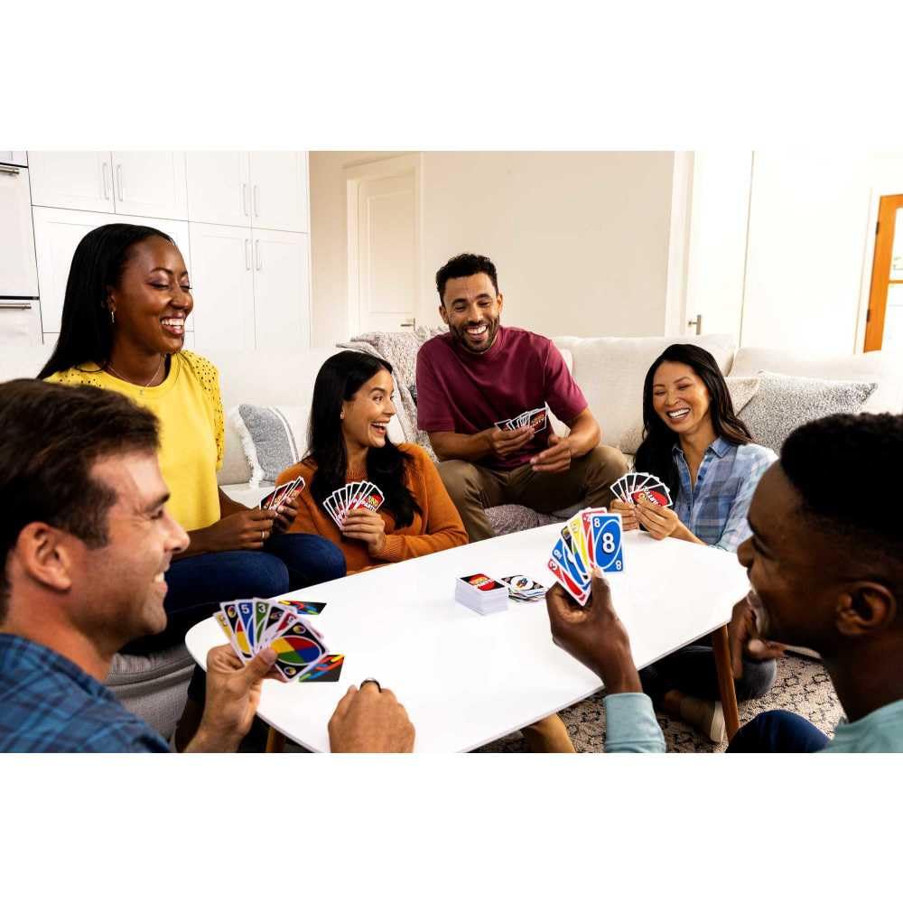 Mattel UNO Party Game quick rounds maintain momentum and excitement.
