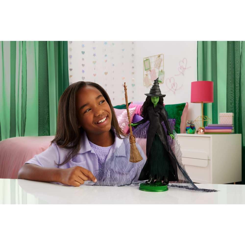 Mattel Wicked Elphaba broom adds action-ready accessories for story-based adventures.