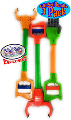Matty's Toy Stop Deluxe 3-Pack is portable and ready for adventures.