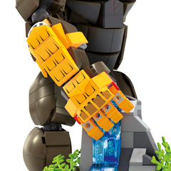 Box art and packaging emphasize the 541-piece build and display potential.