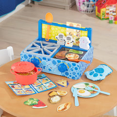 Melissa & Doug paw print oven mitt adds playful safety detail for little chefs