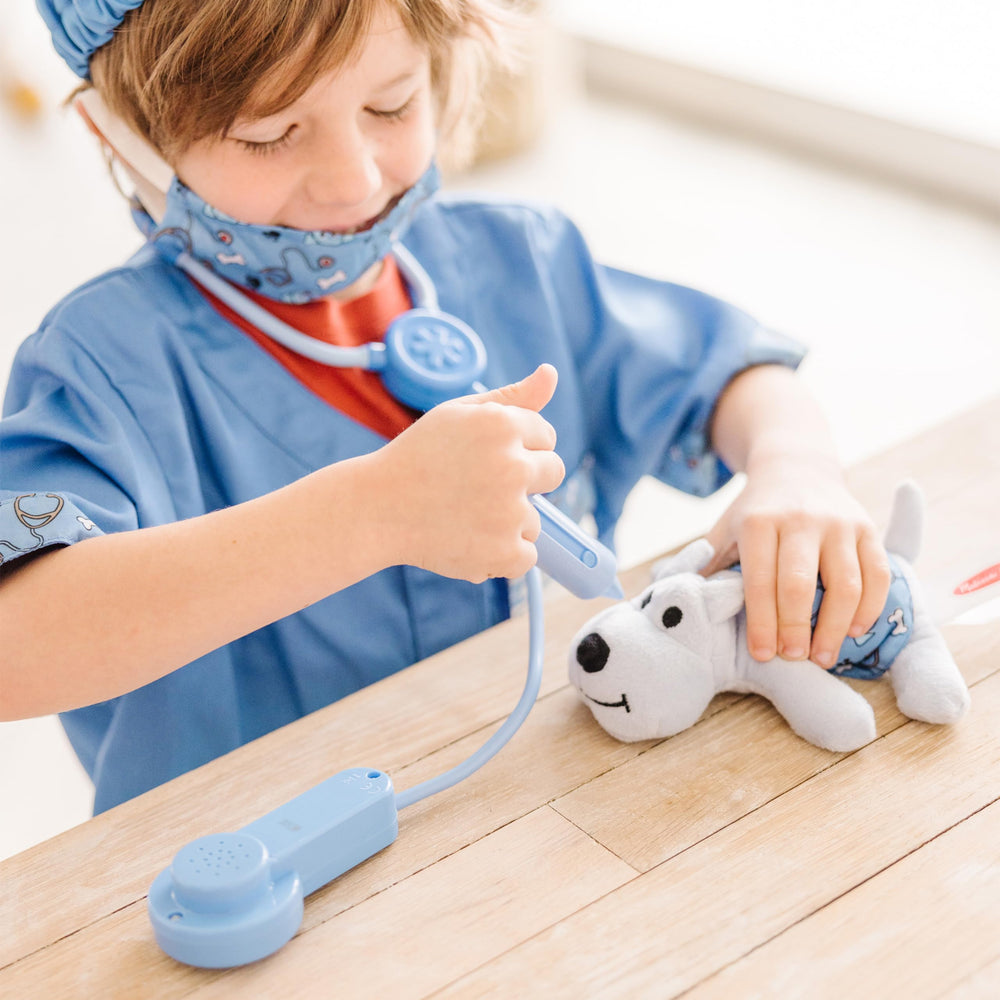 Melissa & Doug veterinarian mask enhances pretend medical role play