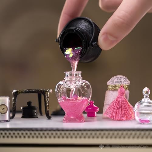 MGA's Miniverse Amortentia mini-potion preview highlights color and shimmer.