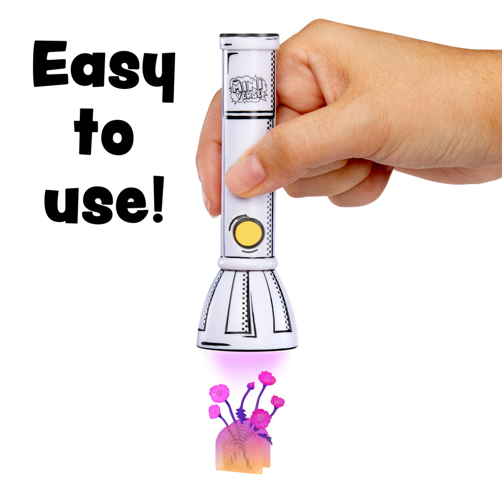 Make It Mini UV Light demonstrates fast surface cure on resin minis