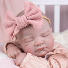 Milidool included clothes set adds immediate styling options
