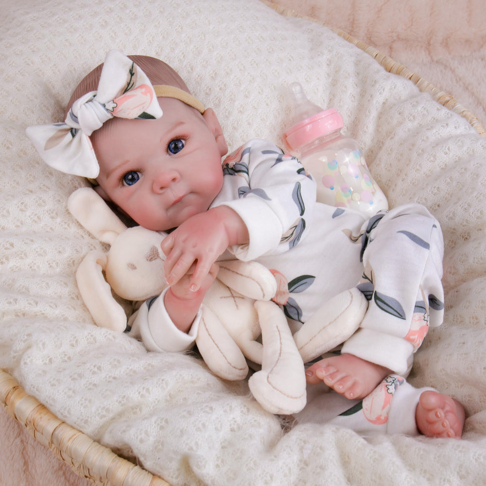 Milidool lifelike doll - magnetic pacifier for realistic pretend care.