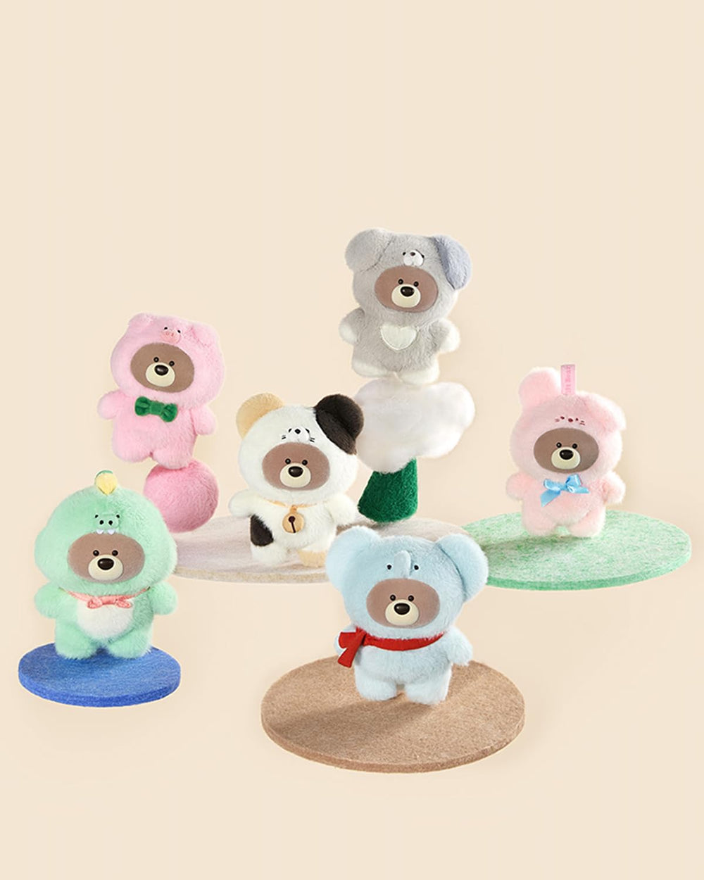 MINISO Gift Bear celebration decor ideal for gifting during holidays and birthdays.