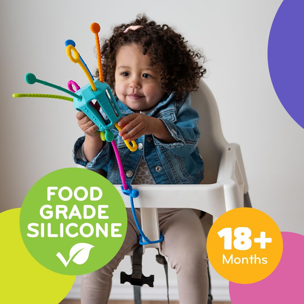 MÖBI Zippee bright colors stimulate visual attention during independent play.