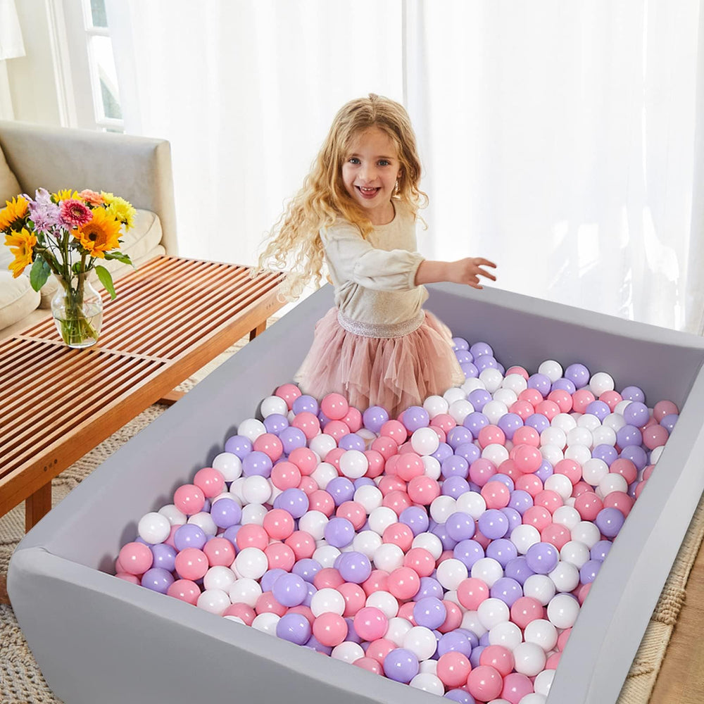 MODEREVE ball pit setup in living room as quick play space for kids