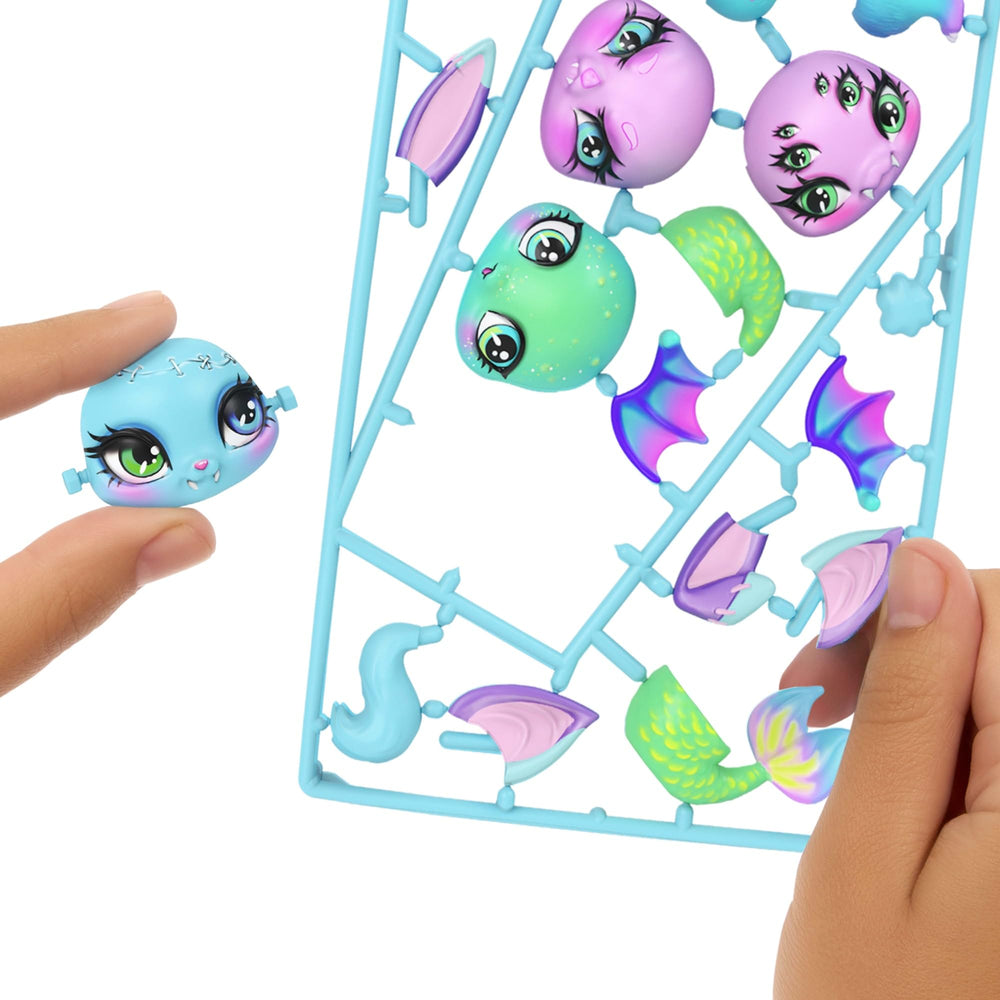Monster High 30-plus mix-and-match pieces enable countless pet variations
