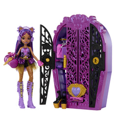 Monster High Skulltimate Secrets Clawdeen doll ready for imaginative storytelling and fashion play