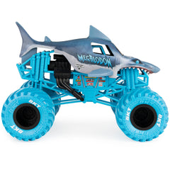 Monster Jam Megalodon 1:24-scale truck working suspension, enables dramatic poses.