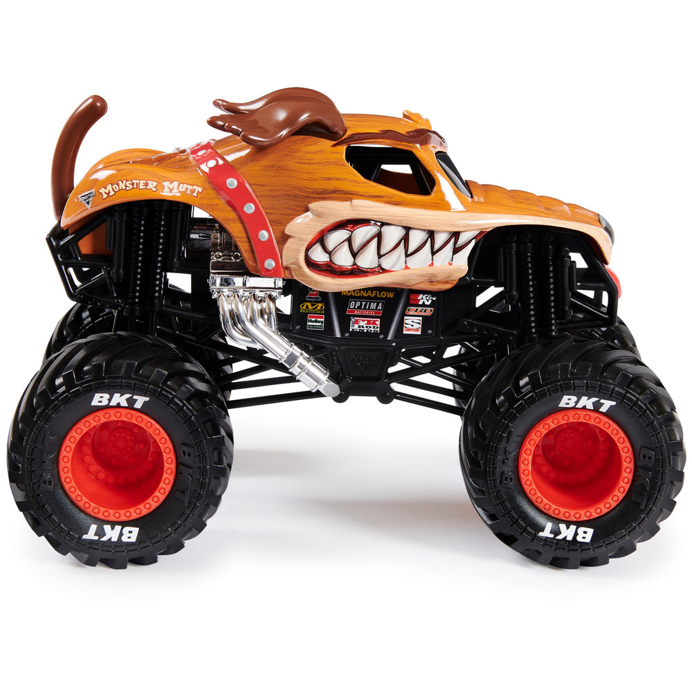 Monster Jam Official Monster Mutt 1:24 truck, detailed graphics emphasize authenticity and high-octane display.