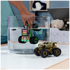 Monster Jam Reveal the Steel Whiplash shows bold graphics with color-change play