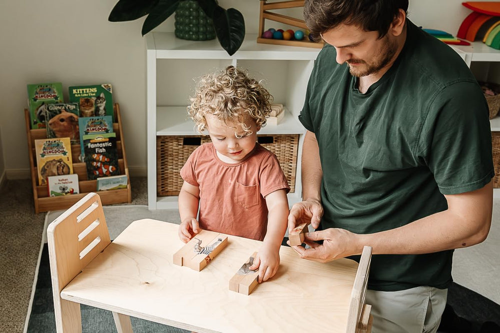 Montessori & Me drawing reference puzzle encourages kids to sketch animals.