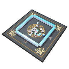 Complete accessory set: dice, wind indicator, chips beside the travel case