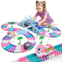 Msanmersen race track with 194 pieces for creative play.