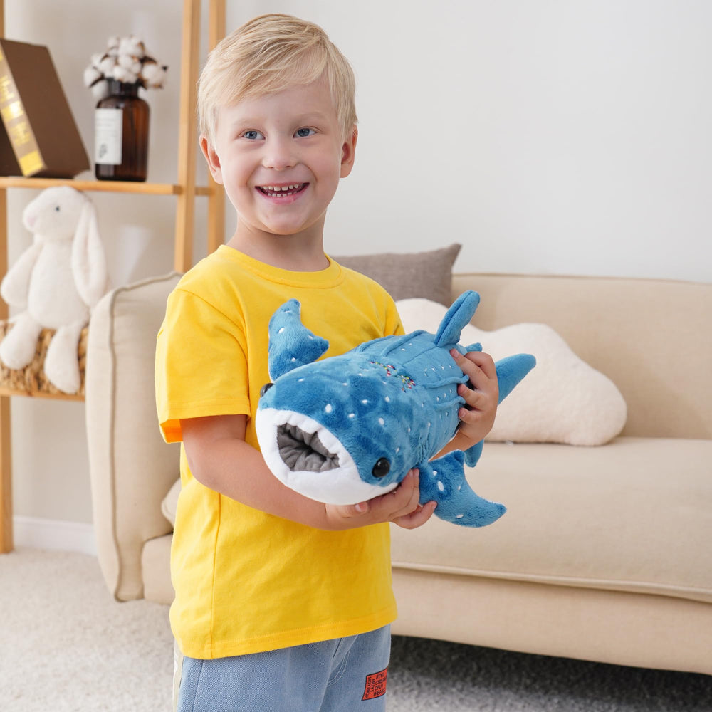 Mukouxun whale shark plush facial detail, a charming sea friend for storytelling.