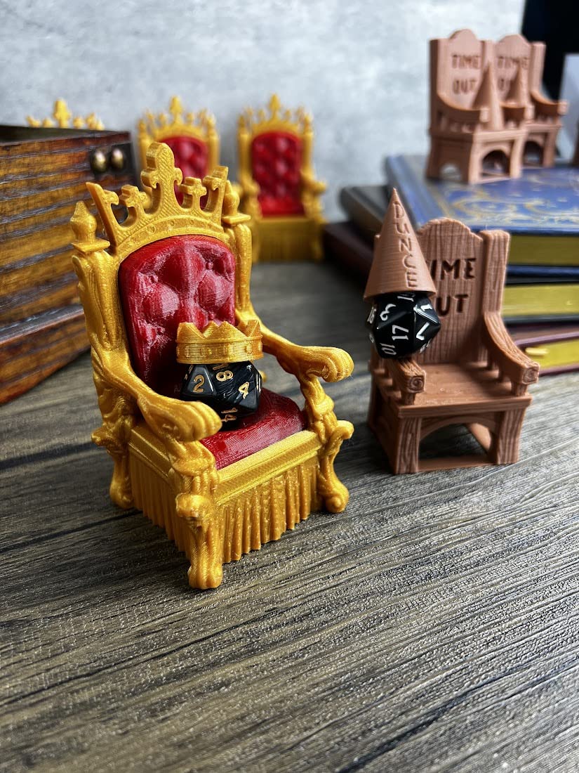 MunnyGrubbers crit crown and golden throne highlighting celebration moments.